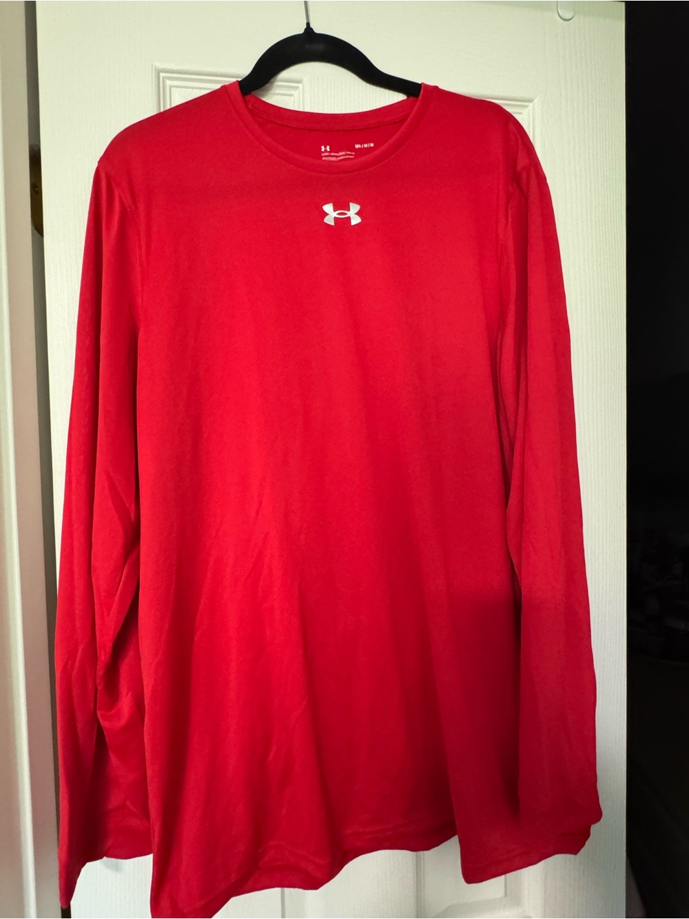 Under Armour Men’s Red Long Sleeve Crew Performance Tee